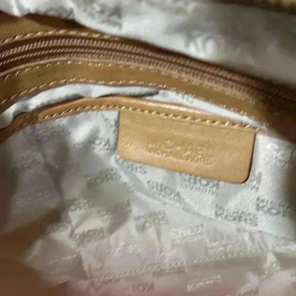 Michael Kors hobo shoulder bag - Picture 7 of 10